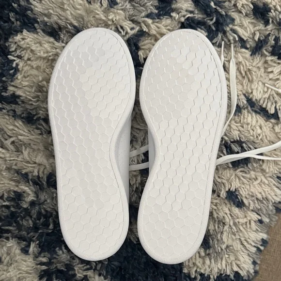 Adidas Cloudfoam White and Green Sneakers - Picture 3 of 4